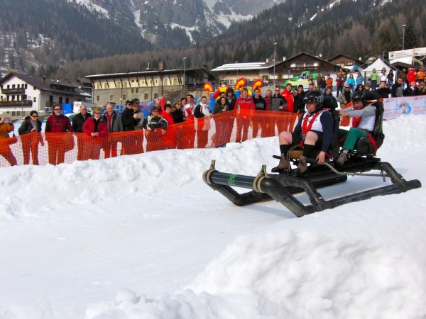 CIMG0300.JPG (225.73 KiB) Visto 4461 volte I piloti del tubo