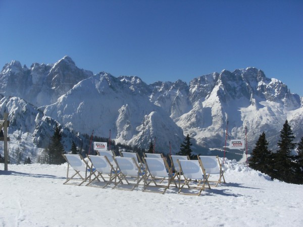 Vista dal Monte Lussari.JPG (451.94 KiB) Visto 5164 volte Vista dal Monte Lussari