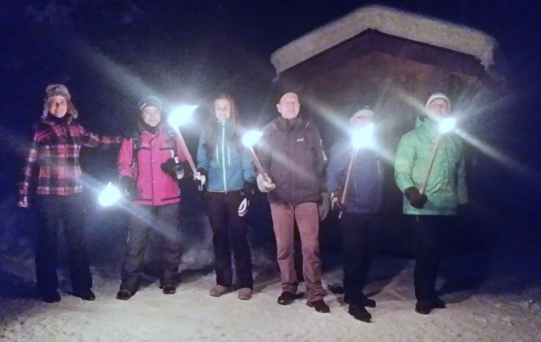 Con le fiaccole verso la malga Allriss-Alm,a Ladurns