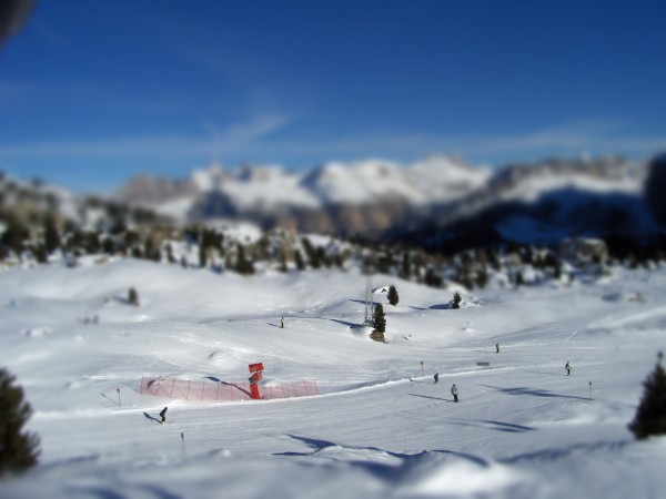 dolomiti_hpim7084---20-40_7757784316_o.jpg (661.54 KiB) Visto 4134 volte Dolomti or scale model?