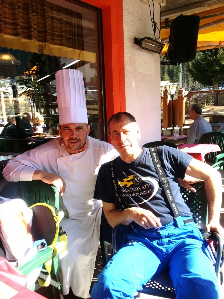 Da Peter-Lo Chef Arthur e Marcello 2017-03-20 14.09.13.jpg (2.57 MiB) Visto 3908 volte Da Peter,ad Arabba:Il magico chef Arthur e Marcello.